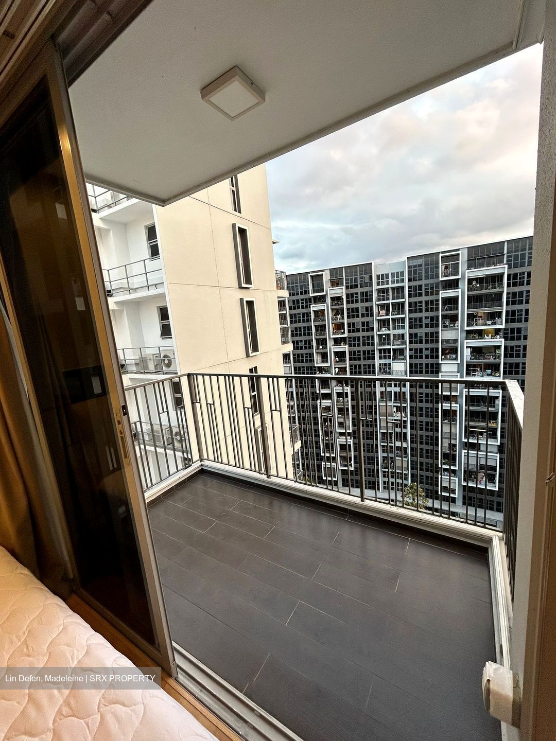 Prive (D19), Condominium #559600491